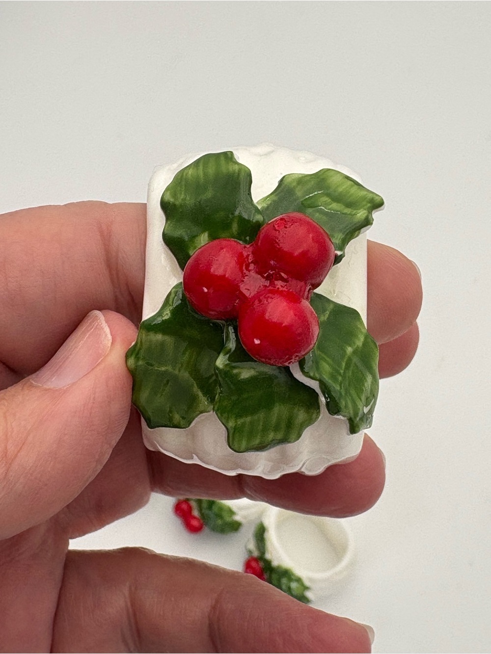 Vintage Bone China White Napkin Rings with Holly Berries -    Set of 6